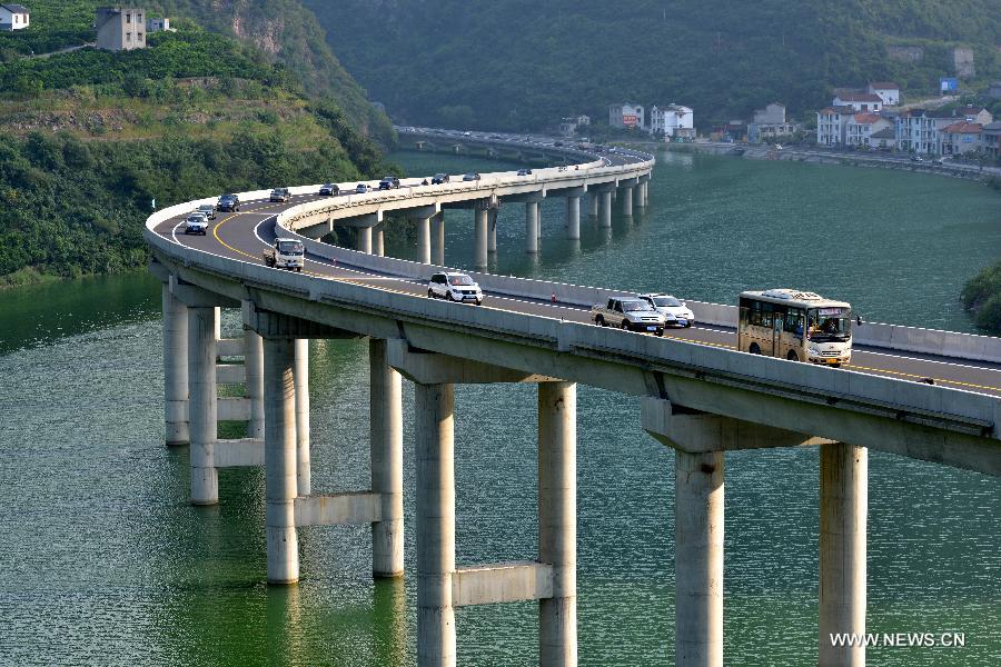 The most beautiful overwater highway becomes a tourist attraction
