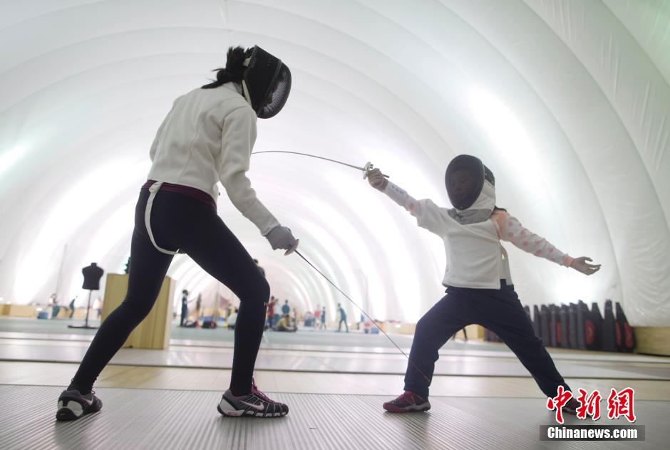 Anti-smog inflatable membrane stadium built in Beijing 