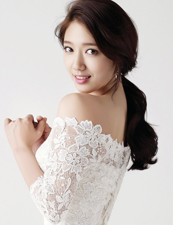 Top 10 Asian beauties in 2016