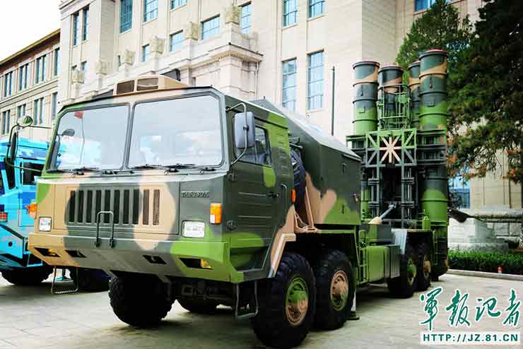 PLA weapons exhibition opens to the public
