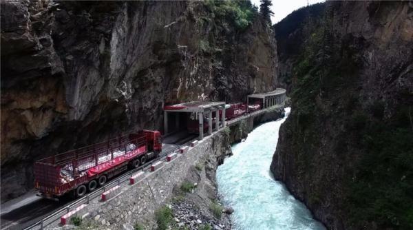 World’s highest power transmission project completed in Tibet