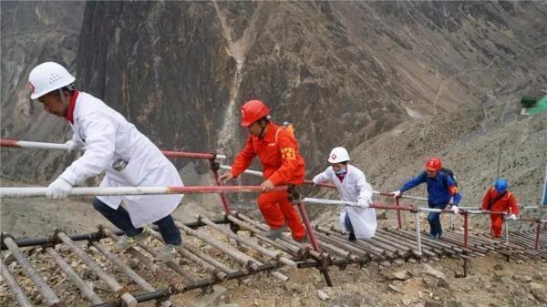 World’s highest power transmission project completed in Tibet
