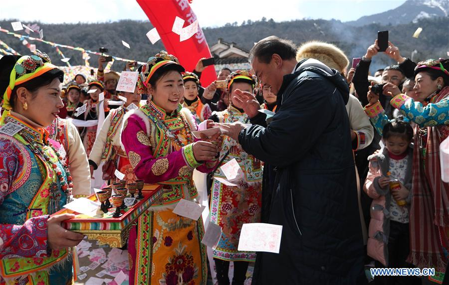 People of Tibetan ethnic group celebrate Shangjiu Festival in SW China