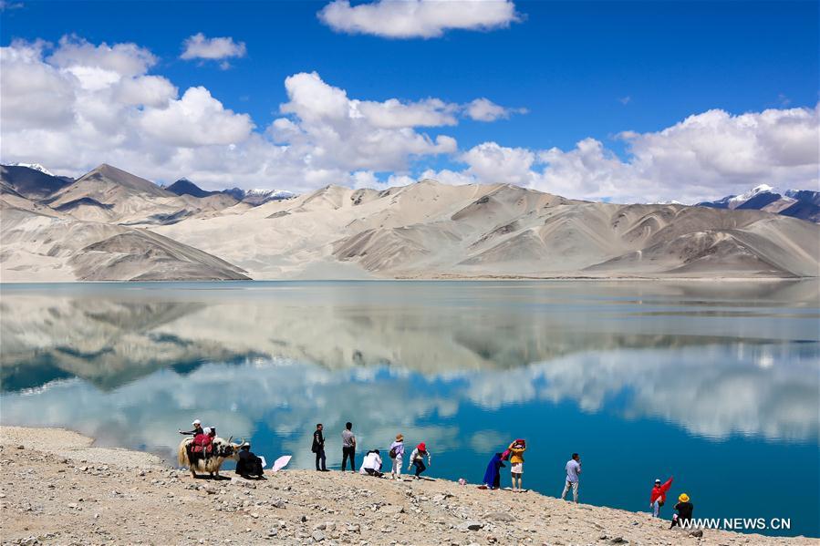 Scenery of Baisha Lake in Akto County, China's Xinjiang
