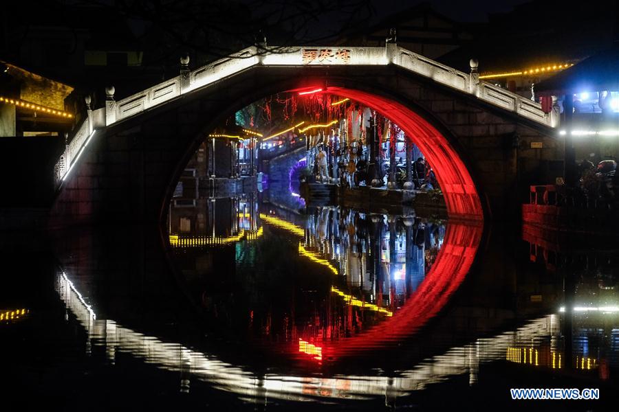 Anchang ancient town in China's Zhejiang attracts lots of tourists