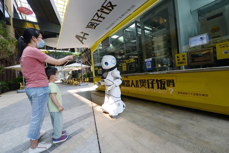 Consumption upgrading infuses impetus into China’s economic growth