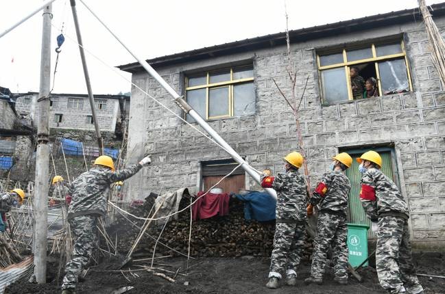 Tibet improves power construction, straightens “l(fā)ast mile” for poverty alleviation