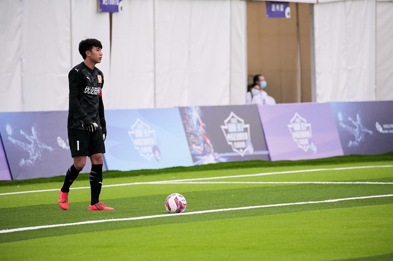 Football exhibition match in SW China’s Qionglai broadcast live through glass-free 3D technologies for global audience