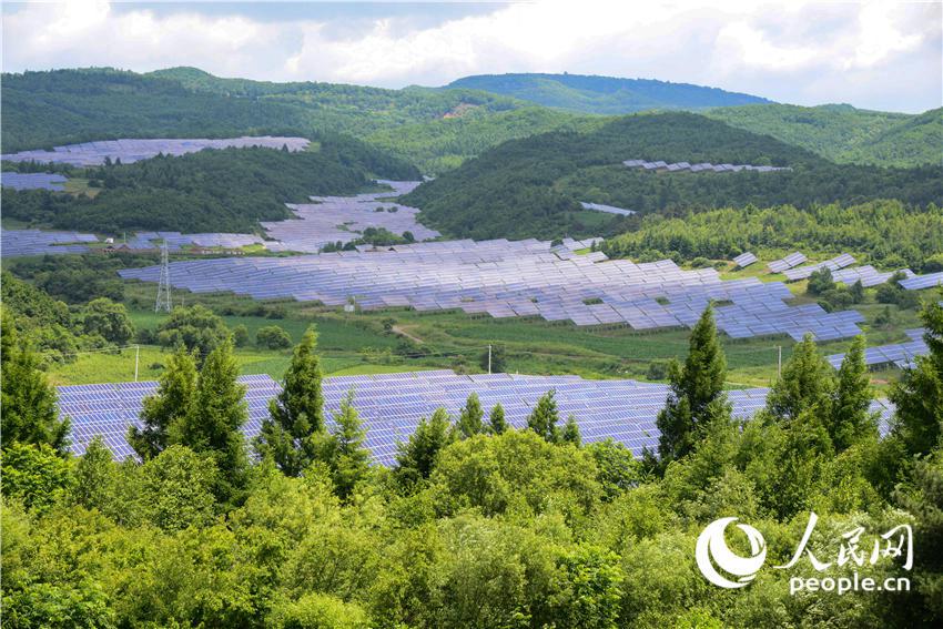 Gigantic centralized PV project glitters in NE China