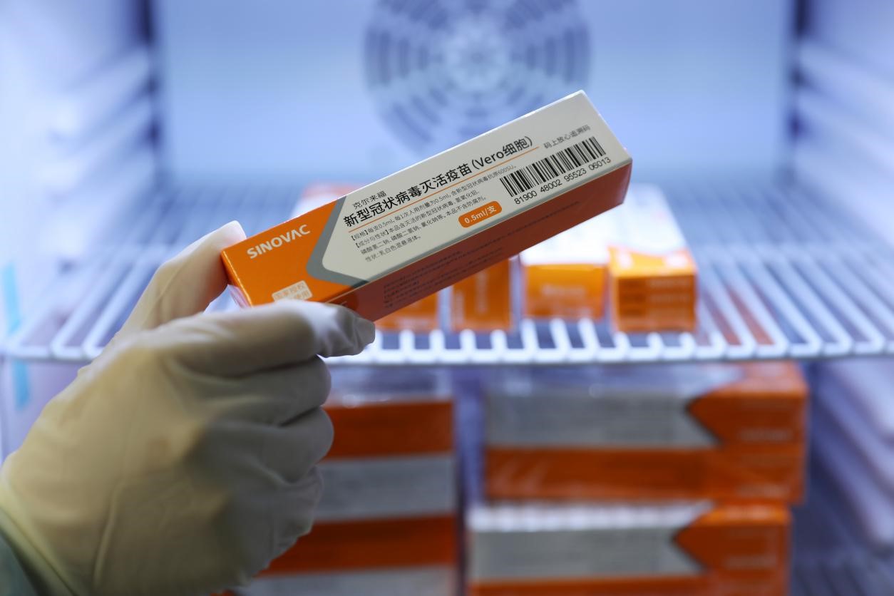 Chinese vaccines build solid wall of defense against COVID-19