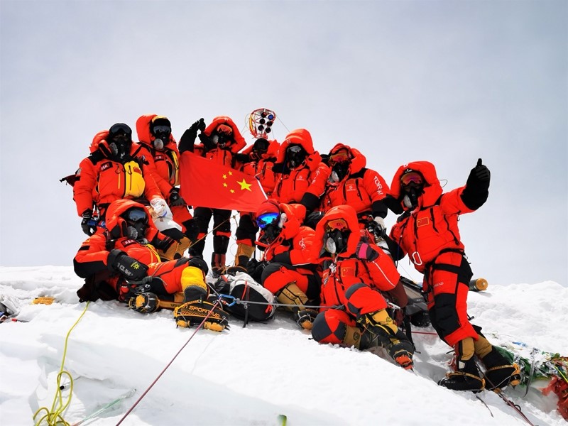Latest measurement of height of Mount Qomolangma good test of China's scientific and technological strength