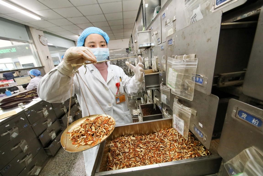 Law on traditional Chinese medicine facilitates sound development of TCM