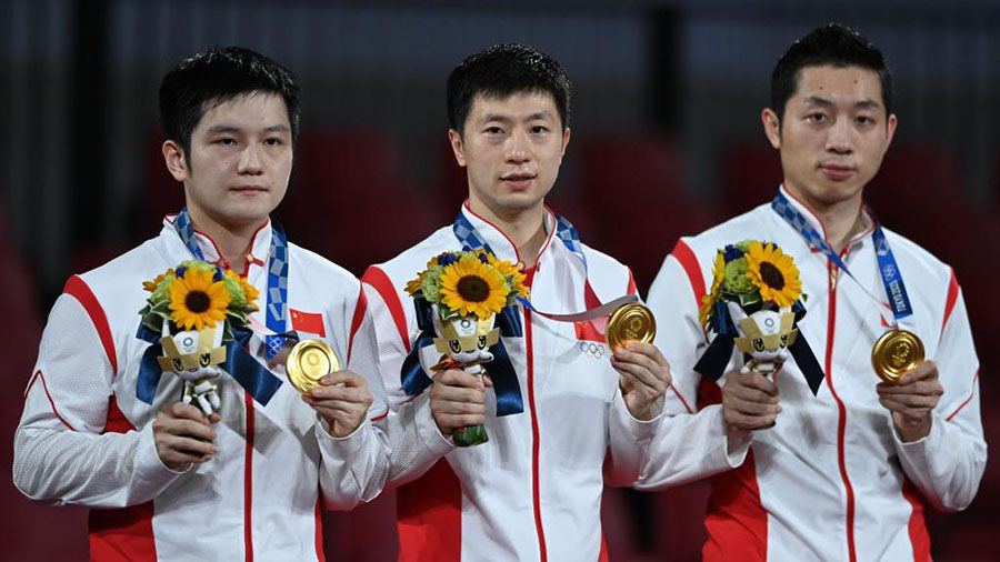 China pockets two golds, Italy and Jamaica win 100m relays
