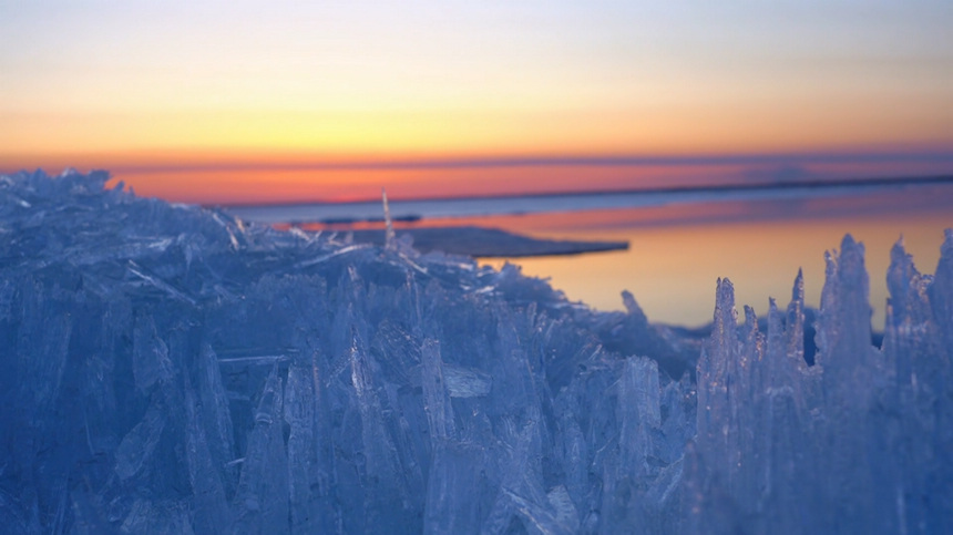 In pics: floating ice appears in Fuyuan, NE China's Heilongjiang