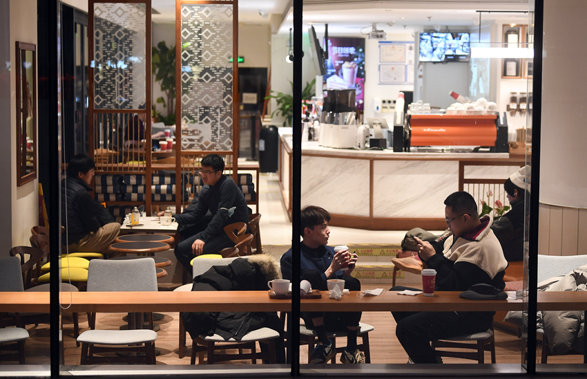 In pics: Beijing gradually returns to usual vibrancy