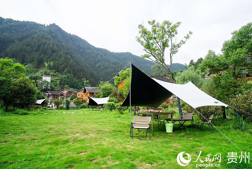 Traditional mountainous village in SW China's Guizhou prospers with renewed vigor