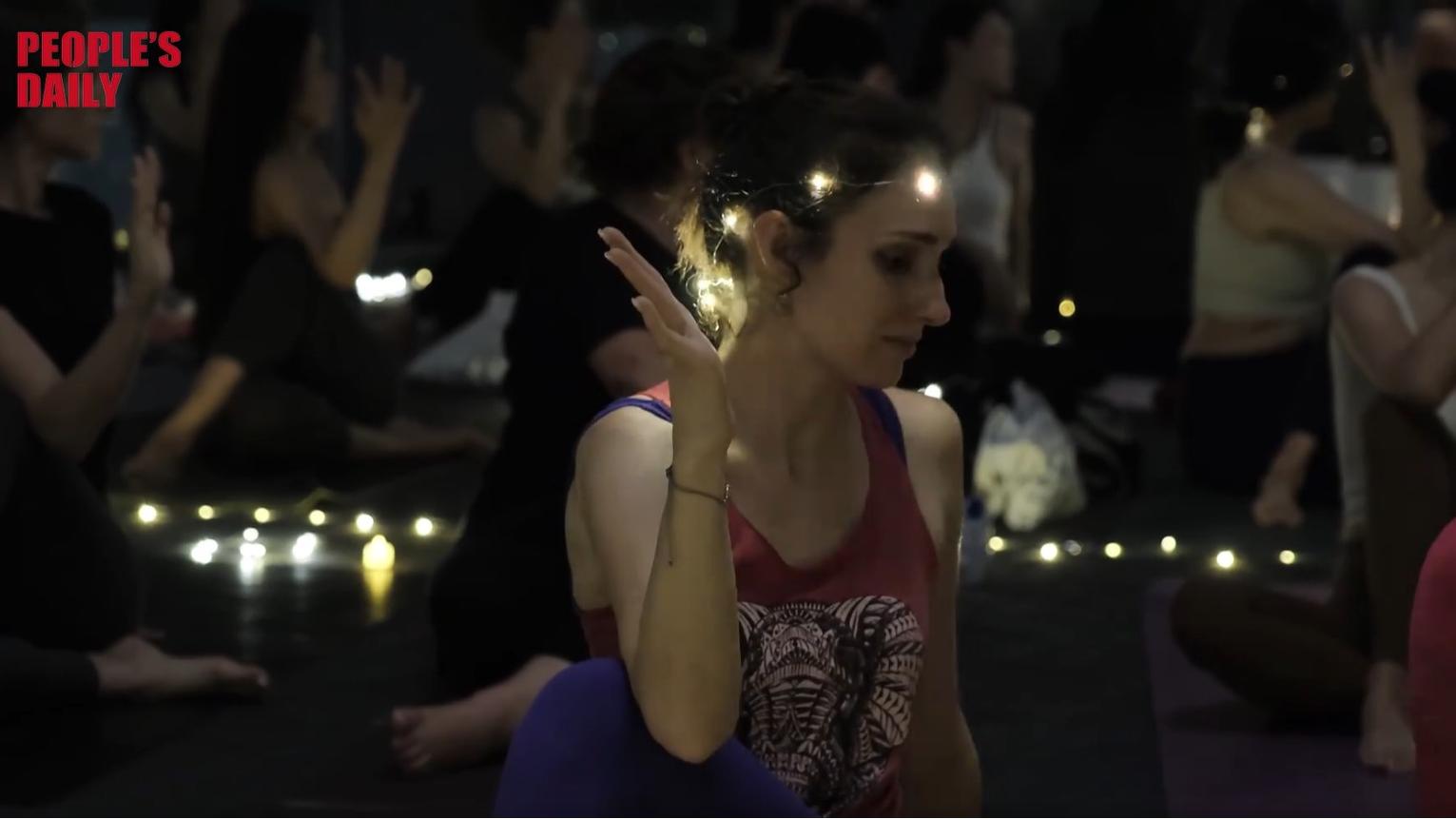 Expats Explore China: Moonlight yoga in Beijing