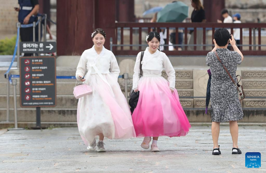 S. Korea to grant visa-free entry to Chinese group tourists for 9 months from late September