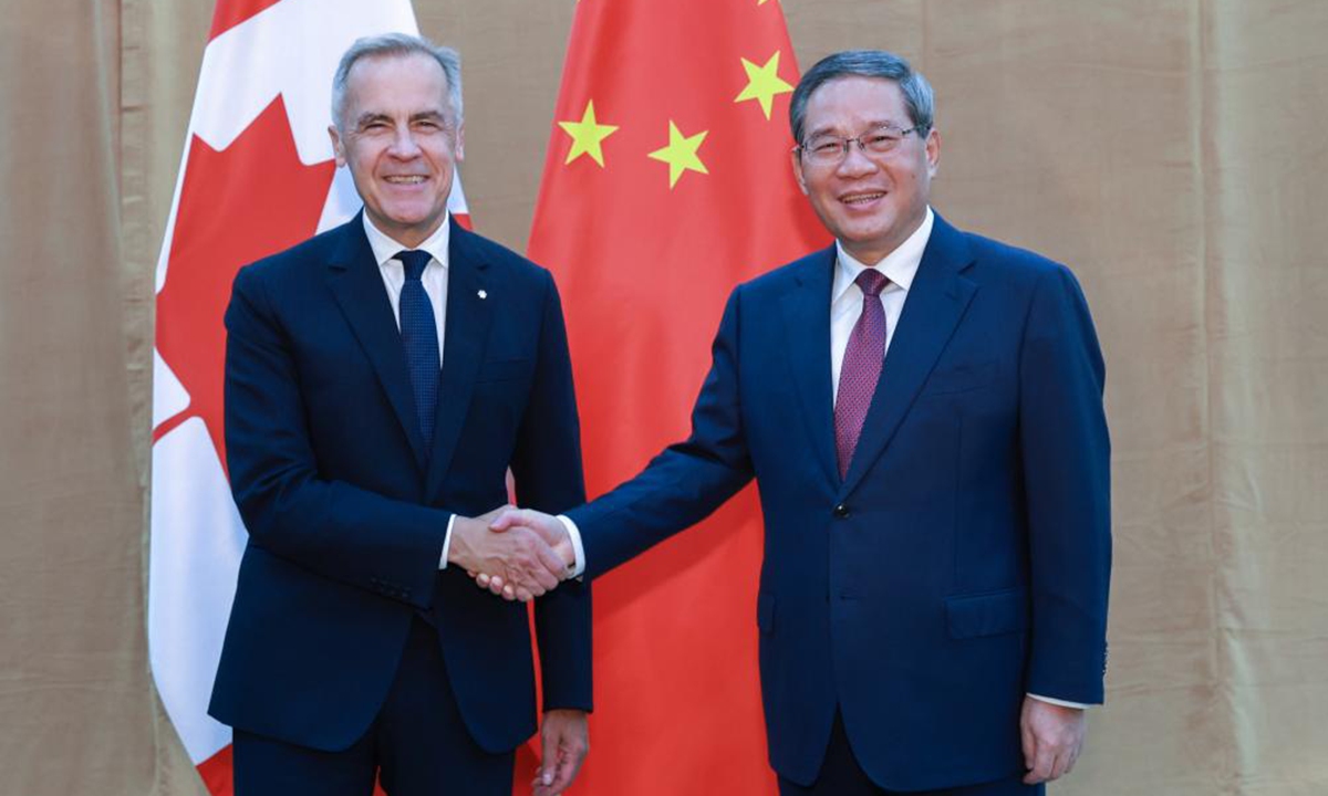 Chinese Premier Li Qiang meets with Canadian Prime Minister Mark Carney in New York, the United States, Sept. 23, 2025. (Xinhua/Wang Ye)