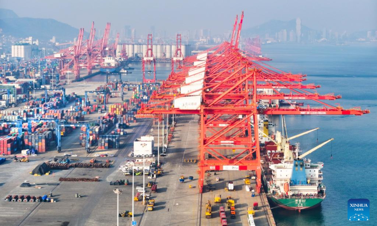 An aerial drone photo shows the container terminal of Lianyungang Port in east China's Jiangsu Province, Jan 13, 2025. Photo:Xinhua