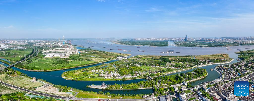 Jiangsu in E China boosts inland water transport and green development